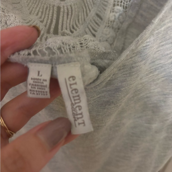 Pretty Element Tank - Picture 3 of 3